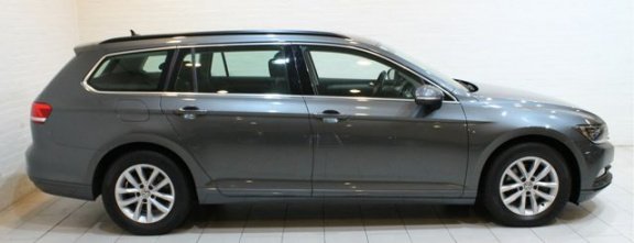 Volkswagen Passat Variant - 1.6 TDI EU6 Comfortline 120pk H6 (Climatronic, Radio/navigatie/blueth Di - 1