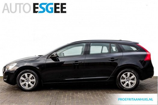 Volvo V60 - 2.0 D3 Kinetic Navi | Clima | Cruise | PDC | 16'' LMV | Nette Goed Onderhouden Auto - 1