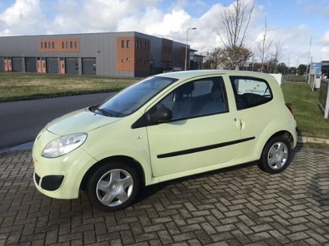 Renault Twingo - 1.2 Acces AIRCO/APK MEI 2020 - 1