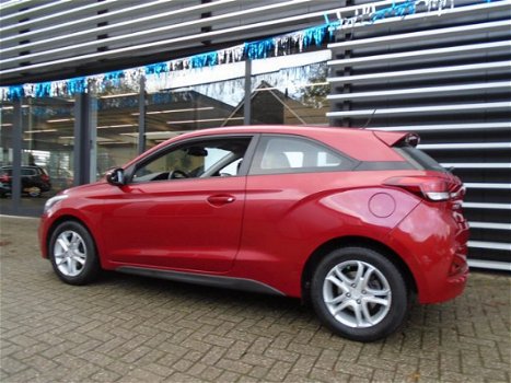 Hyundai i20 Coupé - 1.2 HP i-Motion Comfort - 1