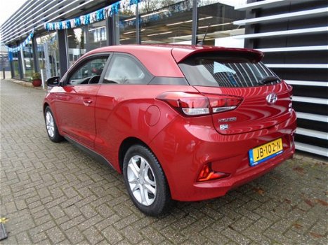 Hyundai i20 Coupé - 1.2 HP i-Motion Comfort - 1