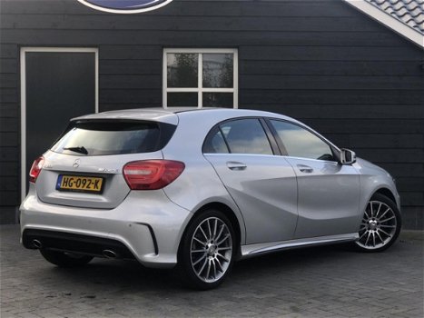 Mercedes-Benz A-klasse - 180 AMBITION AMG-LINE, XENON, 1e EIGENAAR, NAP NL-AUTO - 1