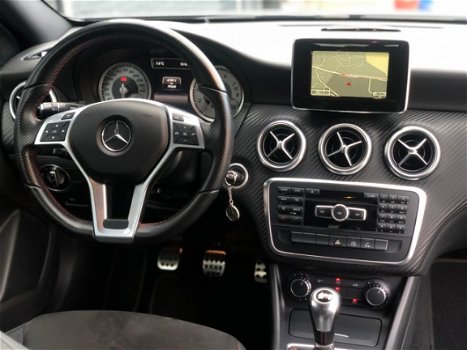 Mercedes-Benz A-klasse - 180 AMBITION AMG-LINE, XENON, 1e EIGENAAR, NAP NL-AUTO - 1