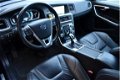 Volvo V60 - 2.4 D6 AWD Hybrid (incl BTW ) R-Design - 1 - Thumbnail