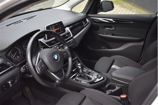 BMW 2-serie Active Tourer - 218IA EXECUTIVE SPORTLINE /Sportstoelen/Navi/PDC/Electr stoelen/Trekhaak - 1