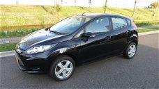 Ford Fiesta - 1.25 Trend 82 PK * 5 DRS * Airco * NW LM VELGEN * NW banden