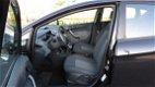 Ford Fiesta - 1.25 Trend 82 PK * 5 DRS * Airco * NW LM VELGEN * NW banden - 1 - Thumbnail