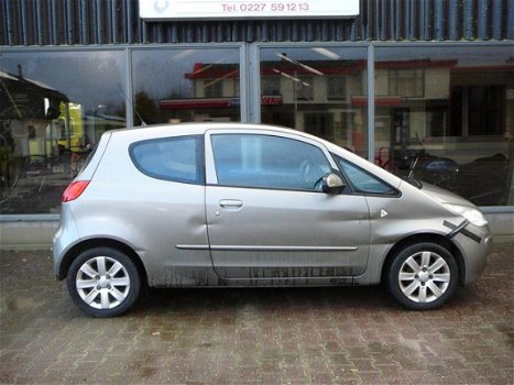 Mitsubishi Colt - 1.3 Invite Parkeersensoren, LM velgen, 3drs - 1