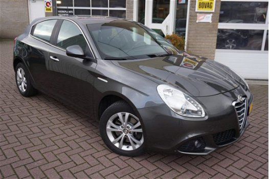 Alfa Romeo Giulietta - 1.4 T 125KW Business Executive Aut - 1