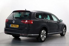 Volkswagen Passat Variant - 1.4 TSI GTE Highline Half-Leder LED Stoelverw. Park Camera 200x Vw-Audi-