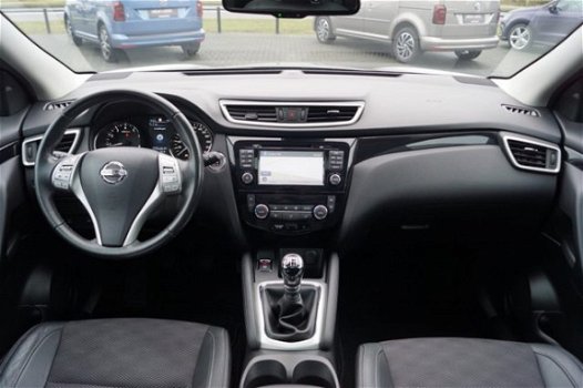 Nissan Qashqai - 1.2 DIG-T / Panodak / Navi / PDC / 19'' LM / Camera - 1