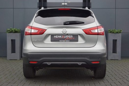 Nissan Qashqai - 1.2 DIG-T / Panodak / Navi / PDC / 19'' LM / Camera - 1