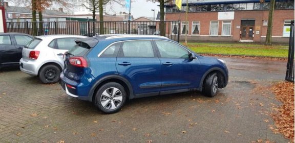 Kia Niro - Niro 1.6 GDi Hybrid 5 Deurs / Automaat / Fabriek Garantie - 1