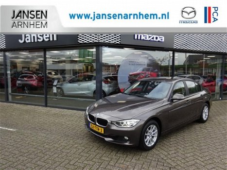 BMW 3-serie - 320i High Executive , Automaat, Navi, Clima, PDC, LMV - 1