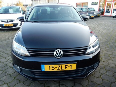 Volkswagen Jetta - 1.2 TSI Comfort Executive Line / Navi / Clima / Cruise - 1