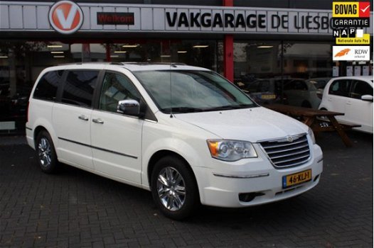 Chrysler Town and Country - 4.0 V6 limited, full options - 1