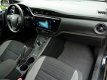 Toyota Auris - 1.8 Hybrid Dynamic RIJSTROOK SENSOR, AUTOMAAT, ACHTERUIT CAMERA - 1 - Thumbnail