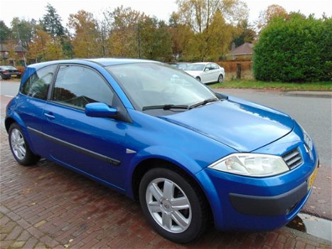 Renault Mégane - 1.6-16V Privilège Comfort Airco / Isofix / Elec.Pakket / Cruise / Lm Velgen / Trekh - 1