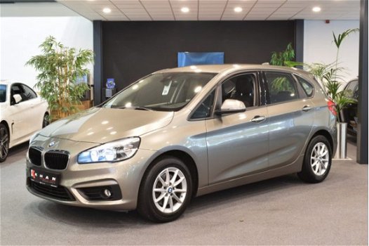 BMW 2-serie Active Tourer - 216i Active Tourer *NIEUWJAARKNALLERS* | automaat | media | airco | spor - 1