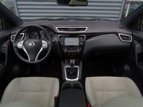 Nissan Qashqai - 1.2 Tekna Premier Edition | Trekhaak | Navigatiesysteem | Panoramadak | Lichtmetale - 1