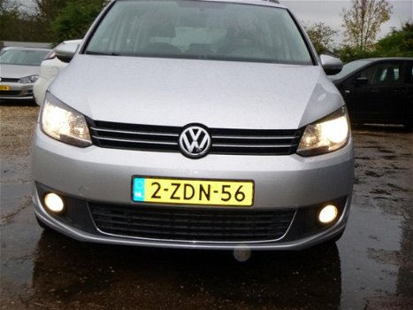 Volkswagen Touran - 1.6 TDI Trendline BlueMotion NAVI - 1