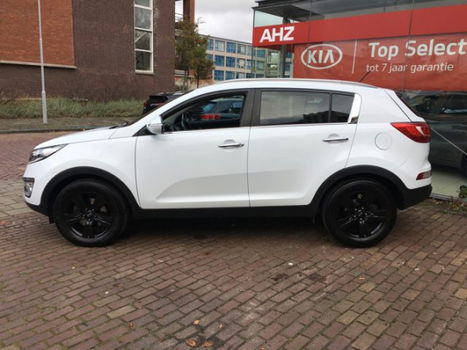 Kia Sportage - 2.0 X-ecutive Plus Pack * NAVI (APPLE CARPLAY) | CLIMATE | PARKEERSENSOREN - 1