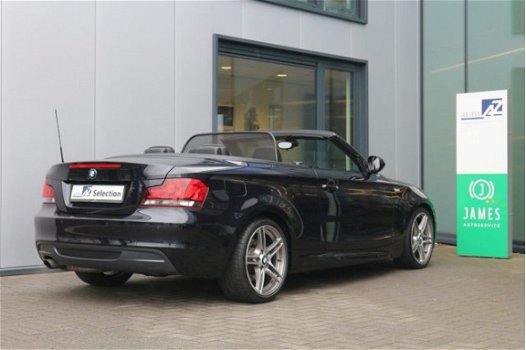 BMW 1-serie Cabrio - 118i M-Sportpakket / Automaat / Carbonschwarz - 1