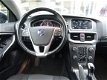 Volvo V40 - 2.0 D4 Momentum Business//190PK//Mooie auto - 1 - Thumbnail