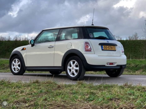 Mini Mini One - 1.6 Airco/cruise/navigatie - 1