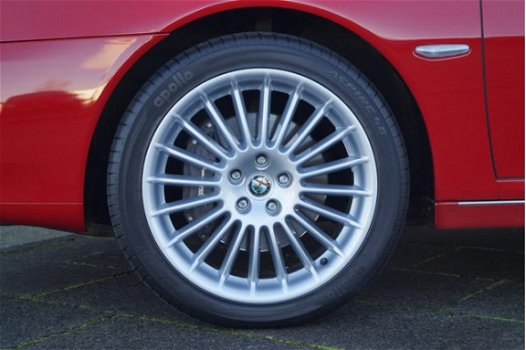 Alfa Romeo 166 - 3.2 V6 Progression │1e eigenaar │Dealeronderhouden│Xenon│PDC│18 inch LMV - 1