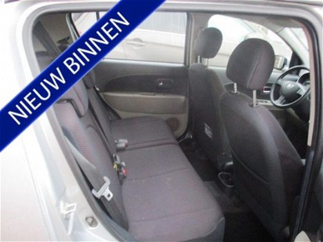 Daihatsu Sirion 2 - 1.3-16V Comfort AUTOMAAT | dealer NL auto | airco | schuifdak | cruise control - 1