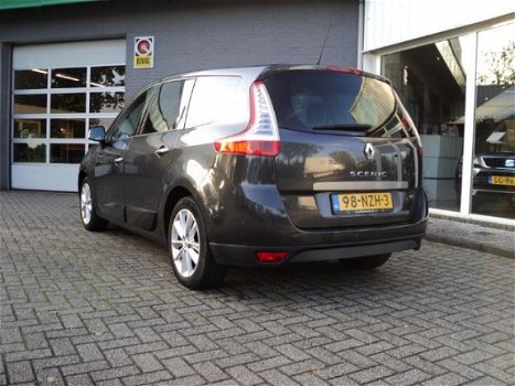 Renault Grand Scénic - 1.5 dCi Celsium eerste eigenaar, van binnen en buiten mooie complete auto - 1