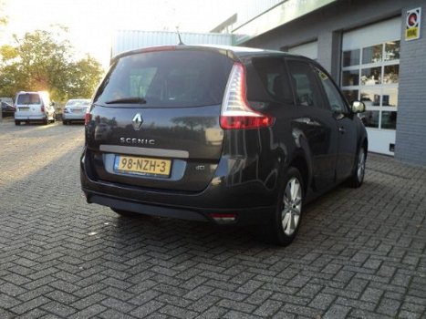 Renault Grand Scénic - 1.5 dCi Celsium eerste eigenaar, van binnen en buiten mooie complete auto - 1