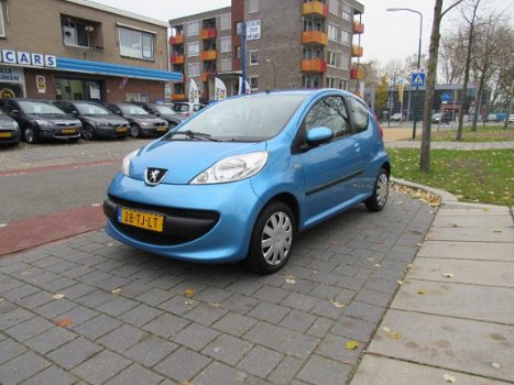 Peugeot 107 - 1.0 12V 68PK Airco - 1