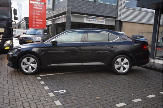 Skoda Superb - 1.6 TDI 120pk Greentech DSG-7 Ambition Businessline - 1