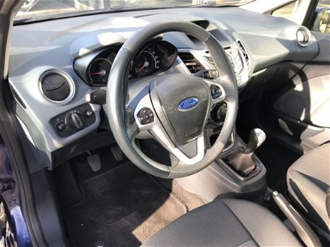 Ford Fiesta - Trend 95PK 5-Deurs Airco Lichtmetaal Cruise - 1