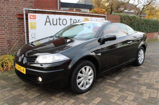 Renault Mégane Cabrio - Megane 2.0 16V Coupe Cabriolet Tech Line - 1