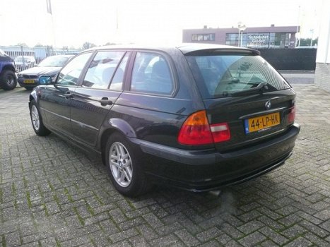 BMW 3-serie Touring - 1.8 I 316 + NW Distributie set - 1