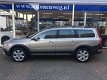 Volvo XC70 - 2.4 D5 Summum AUTOMAAT LEDER XENON 4 WD - 1 - Thumbnail