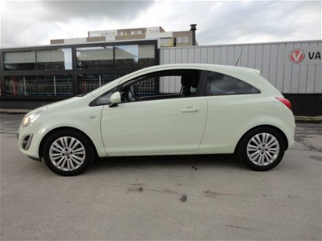 Opel Corsa - 1.2-16V Cosmo - 1