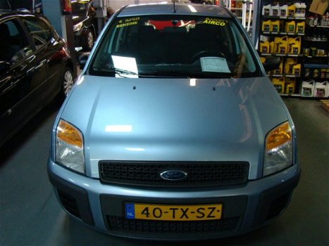 Ford Fusion - 1.4-16V Champion - 1