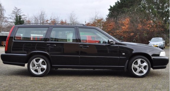 Volvo V70 - 2.5 TDI Sports-Line - 1