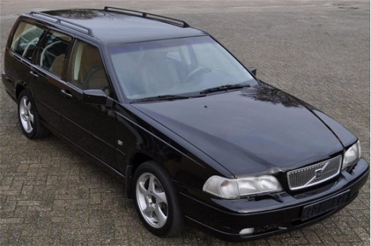 Volvo V70 - 2.5 TDI Sports-Line - 1