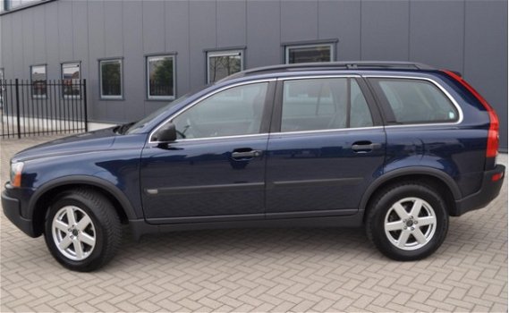 Volvo XC90 - 2.4 D5 7 zitter, bijtel vriendelijk, Motor zeer grote beurt gehad - 1