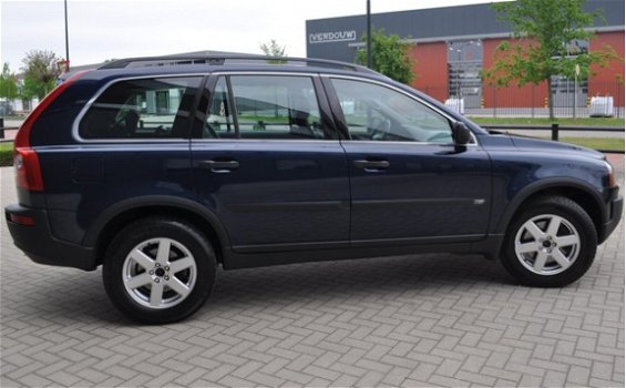 Volvo XC90 - 2.4 D5 7 zitter, bijtel vriendelijk, Motor zeer grote beurt gehad - 1