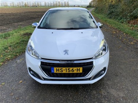 Peugeot 208 - 1.2 PureTech Urban Soul Navigatie PDC Enz - 1