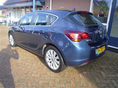 Opel Astra - 1.7 CDTi 130pk S/S Cosmo - 1