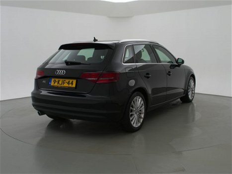 Audi A3 Sportback - 1.6 TDI AMBITION + SPORTSTOELEN / 17 INCH / NAVIGATIE - 1