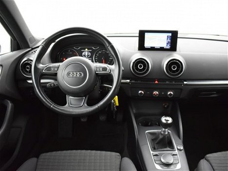 Audi A3 Sportback - 1.6 TDI AMBITION + SPORTSTOELEN / 17 INCH / NAVIGATIE - 1