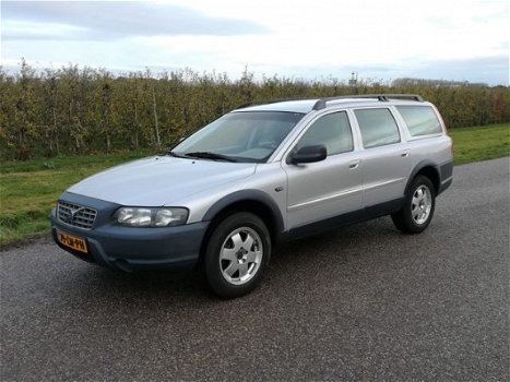 Volvo XC70 - 2.5 T Automaat | 7 Persoons | Leder | Cruise - 1